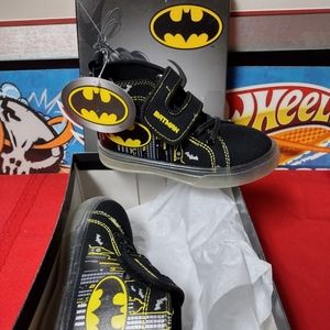 Boys Batman Light Up Sneakers Shoes Size 10